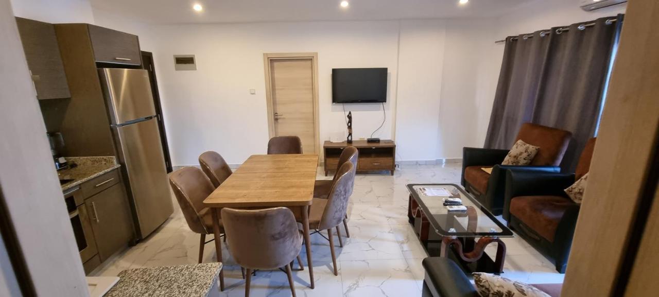 The Gallery Luxury Suites Cpg East Legon Exterior photo