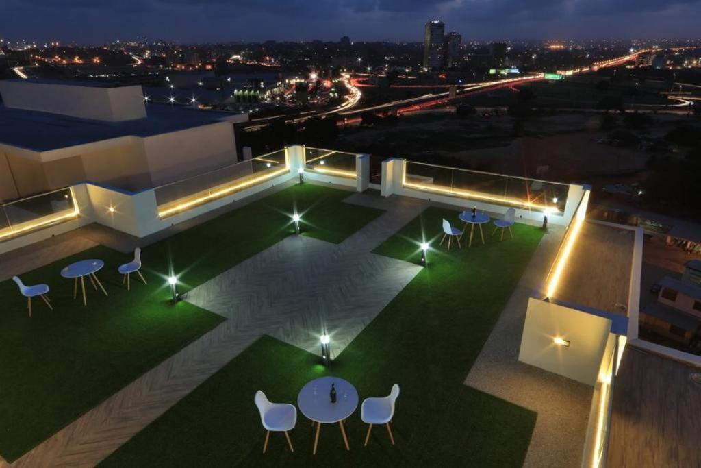 The Gallery Luxury Suites Cpg East Legon Exterior photo